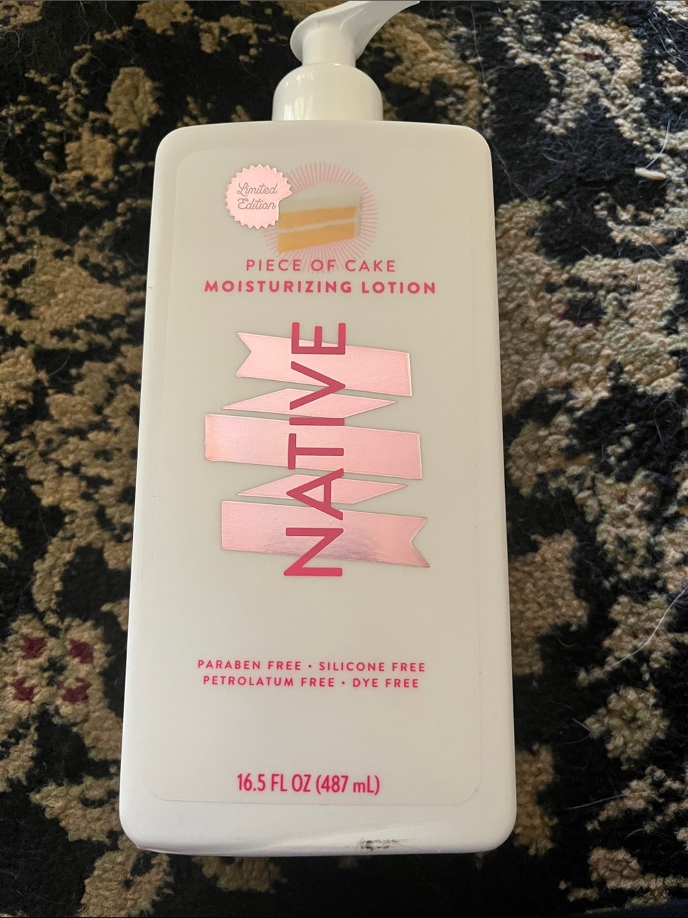 Native Piece of Cake Moisturizing Lotion